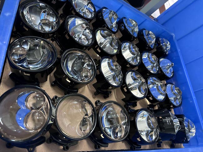 ¿Cuál es la diferencia entre los proyectores LED y las bombillas LED para faros?