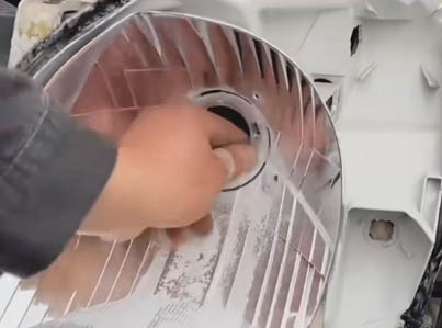 Cómo instalar un proyector Bi-LED cuando es necesario cortar y perforar los reflectores
