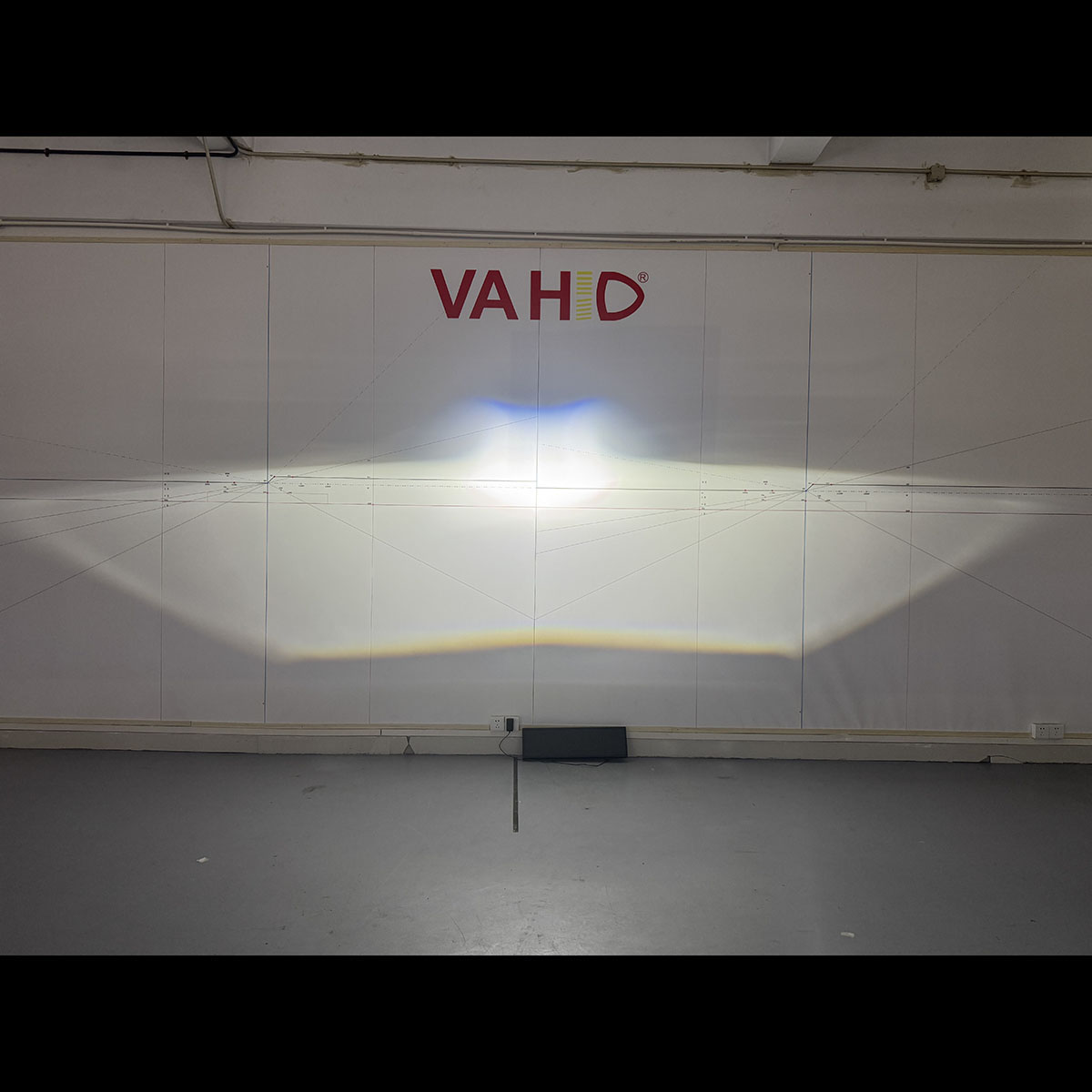 Proyector LED VAHID G1 de 2,5 pulgadas y 6000 lm para retrofit y mejora de faros