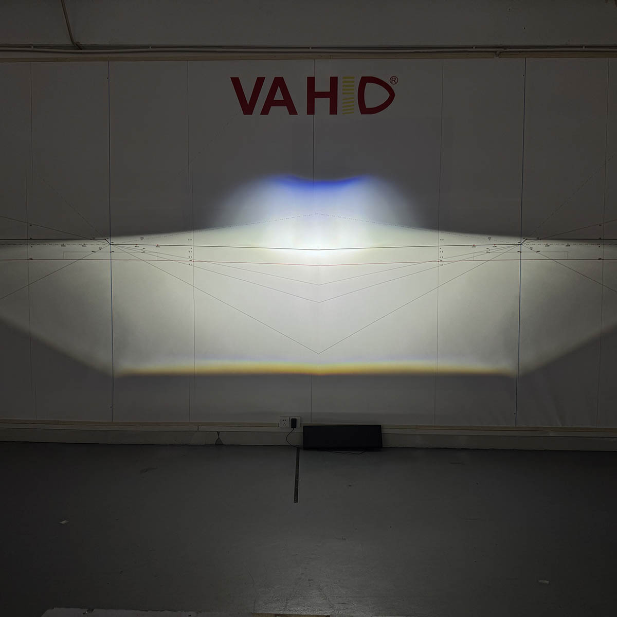 Proyector LED VAHID G3 de 2,5 pulgadas y 9500 lm para retrofit y mejora de faros