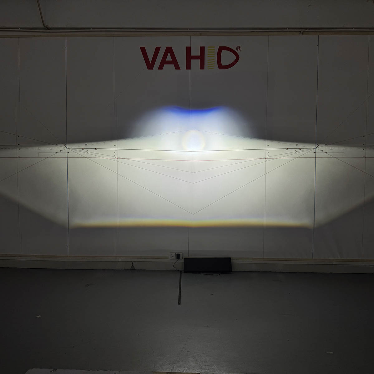 Proyector LED VAHID G3 de 2,5 pulgadas y 9500 lm para retrofit y mejora de faros