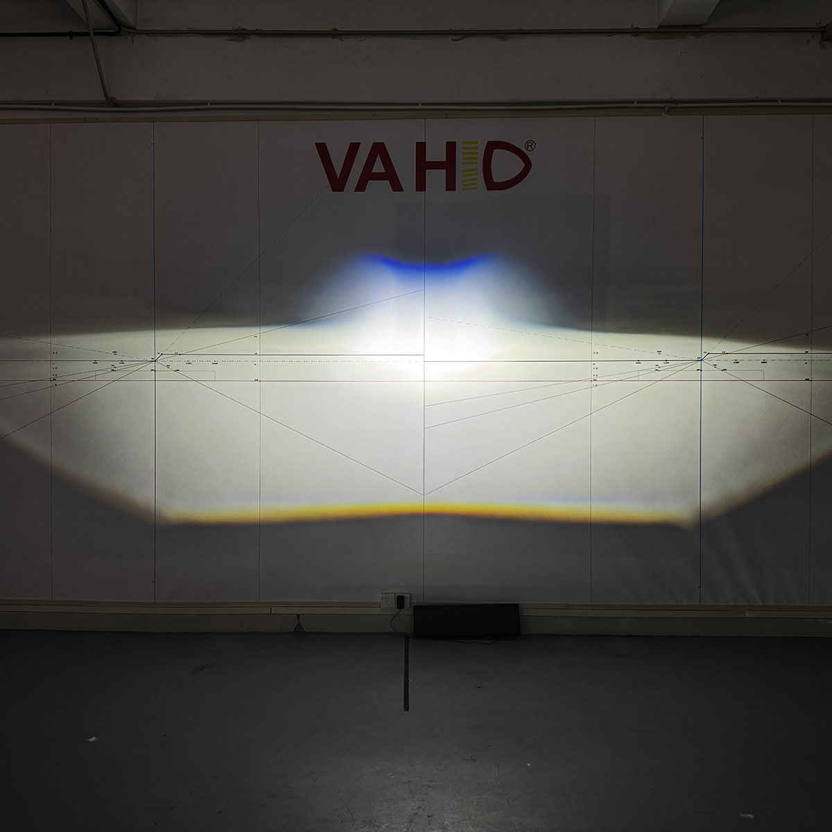 Proyector LED VAHID G4 de 2,5 pulgadas y 9000 lm para retrofit y mejora de faros