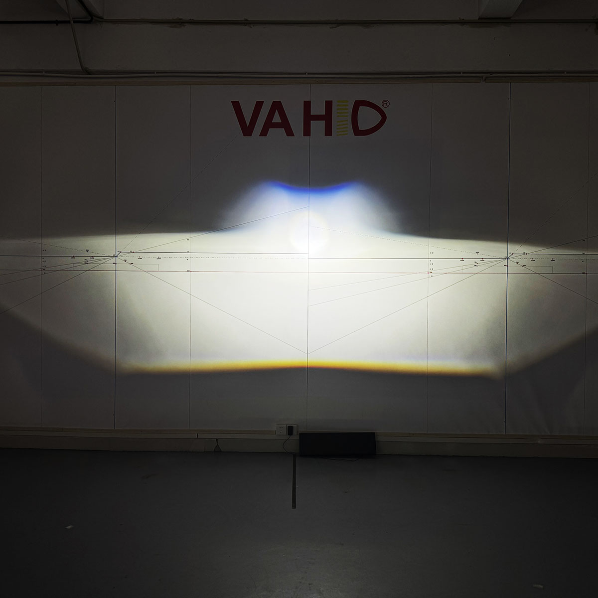Proyector LED VAHID G4 de 2,5 pulgadas y 9000 lm para retrofit y mejora de faros