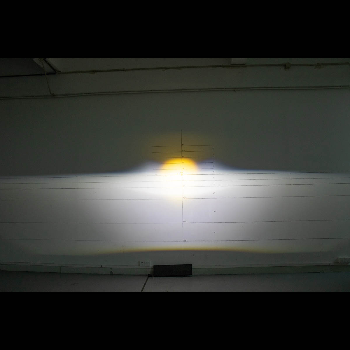 Proyector LED VAHID E10 Pro Max T de 3,0 pulgadas: máxima luminosidad, triple reflector y refrigeración de alto rendimiento