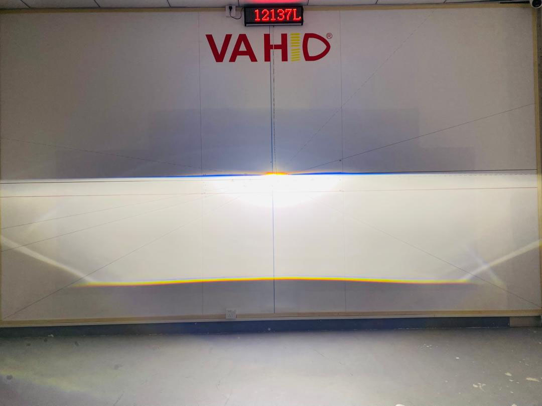 Proyector Bi-LED VAHID X2B para retrofit de faros