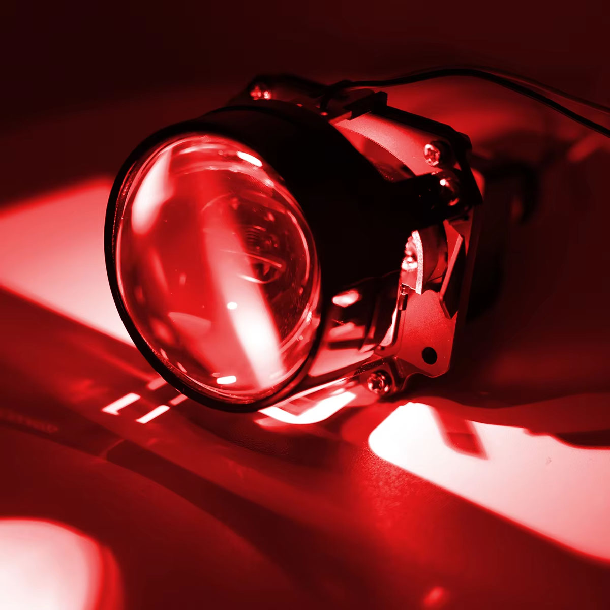 Proyector de 3,0 pulgadas con ojos de demonio LED dinámicos: kit de retrofit para faros de automóvil