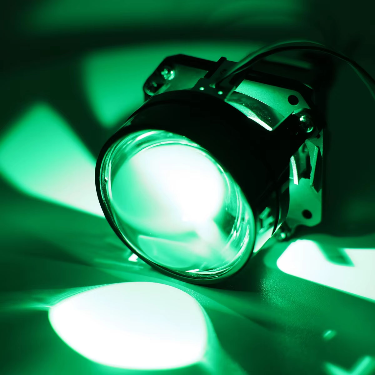 Proyector de 3,0 pulgadas con ojos de demonio LED dinámicos: kit de retrofit para faros de automóvil
